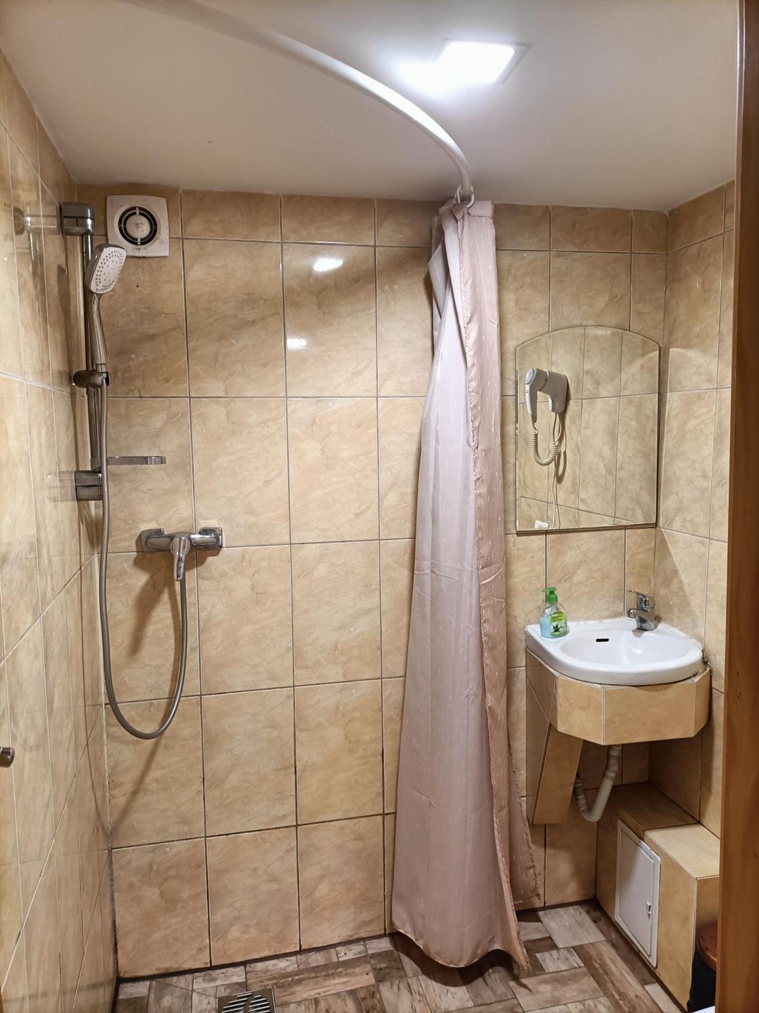 Hotel Casa Heidi Timisoara Esterno foto