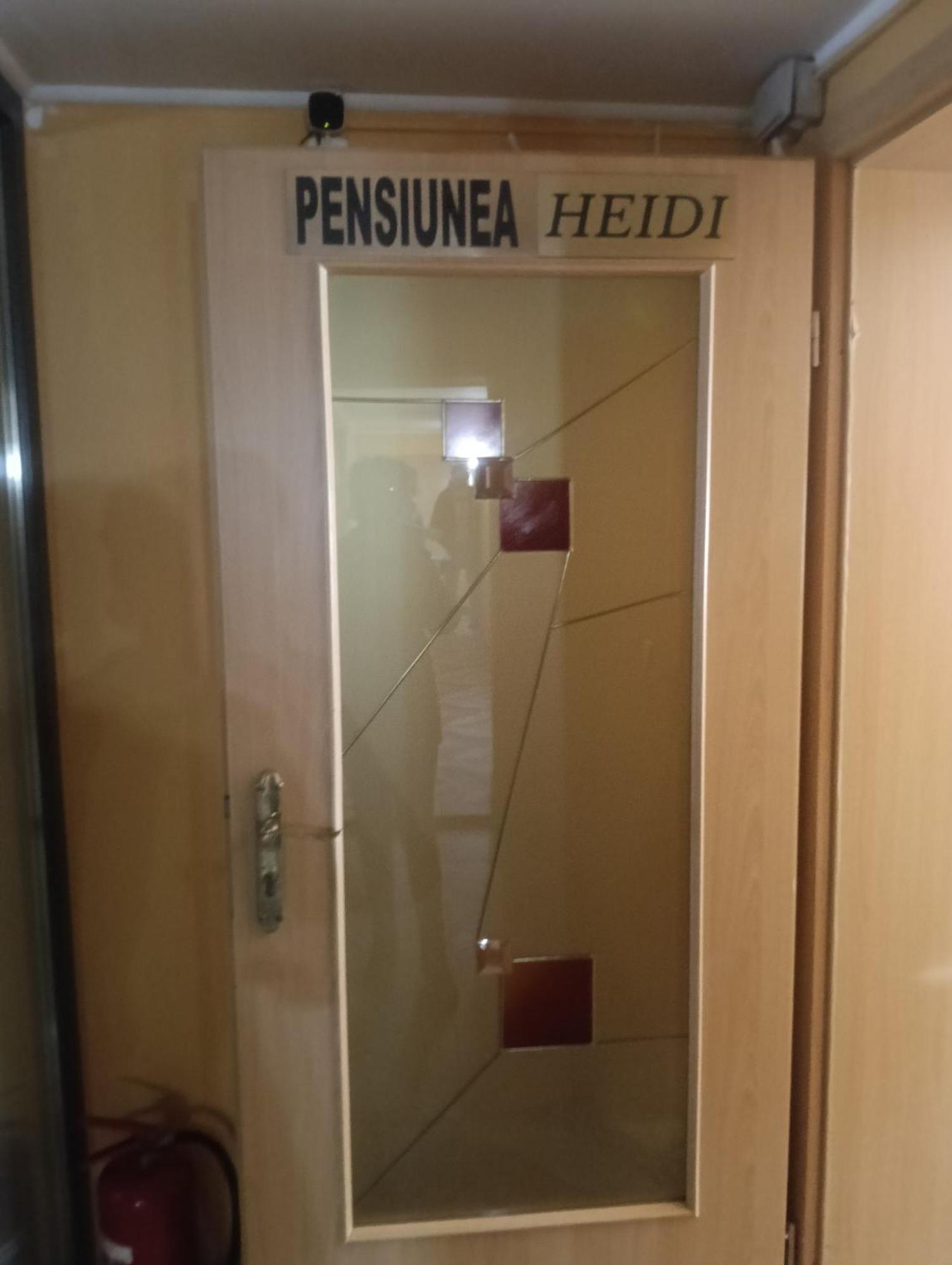 Hotel Casa Heidi Timisoara Esterno foto
