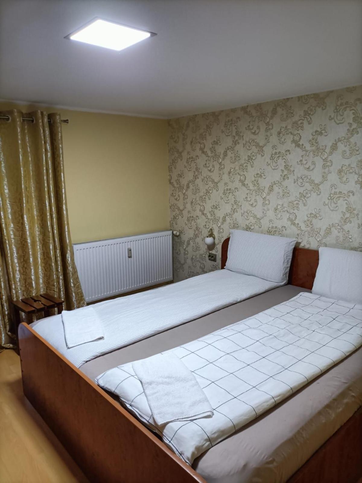 Hotel Casa Heidi Timisoara Camera foto